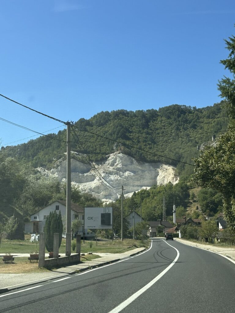 Rundreise Bosnien kurvige Straßen